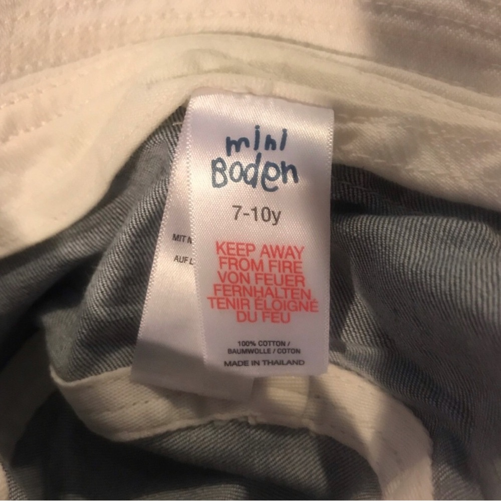 Mini Boden Blue Denim Kids Bucket Hat with Red & White Stripe NWOT - Picture 2 of 2